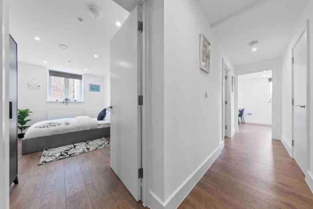 דירות Cozy Flat Near London Eye/ Victoria / Vauxhall מראה חיצוני תמונה
