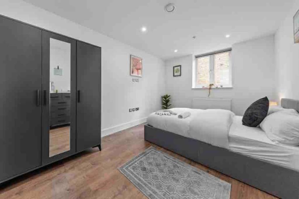 דירות Cozy Flat Near London Eye/ Victoria / Vauxhall מראה חיצוני תמונה