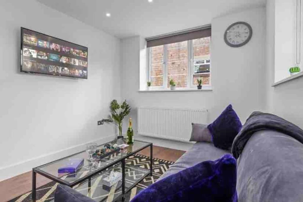 דירות Cozy Flat Near London Eye/ Victoria / Vauxhall מראה חיצוני תמונה