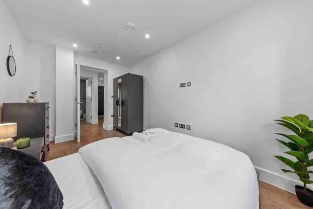 דירות Cozy Flat Near London Eye/ Victoria / Vauxhall מראה חיצוני תמונה