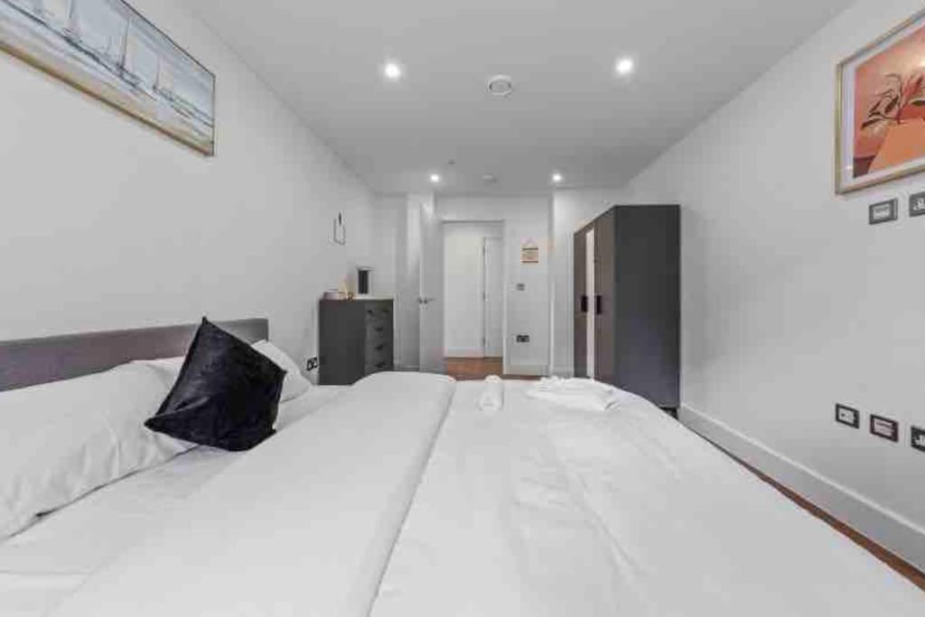 דירות Cozy Flat Near London Eye/ Victoria / Vauxhall מראה חיצוני תמונה