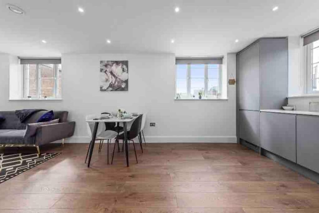 דירות Cozy Flat Near London Eye/ Victoria / Vauxhall מראה חיצוני תמונה