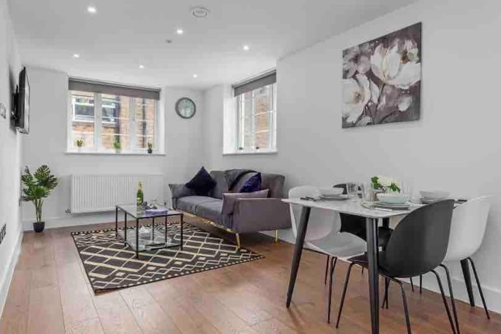 דירות Cozy Flat Near London Eye/ Victoria / Vauxhall מראה חיצוני תמונה
