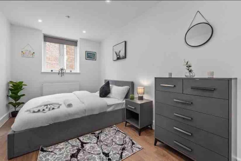 דירות Cozy Flat Near London Eye/ Victoria / Vauxhall מראה חיצוני תמונה